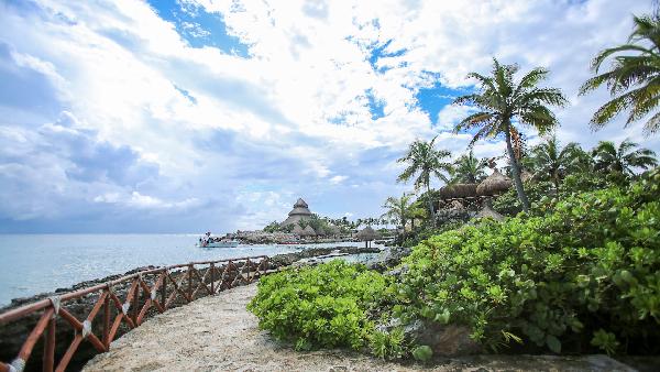 The Ultimate Travel Guide to Cancun and Xcaret Park