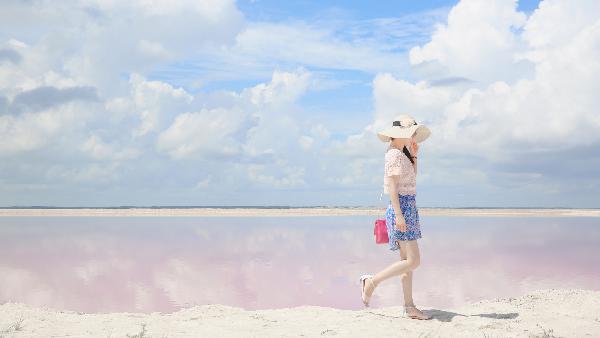 A Comprehensive Travel Guide to Cancun, the Pink Lakes, and Las Coloradas