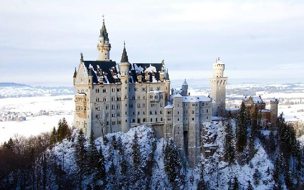 A Royal Bavarian Journey: Munich, Linderhof, Oberammergau, and Neuschwanstein