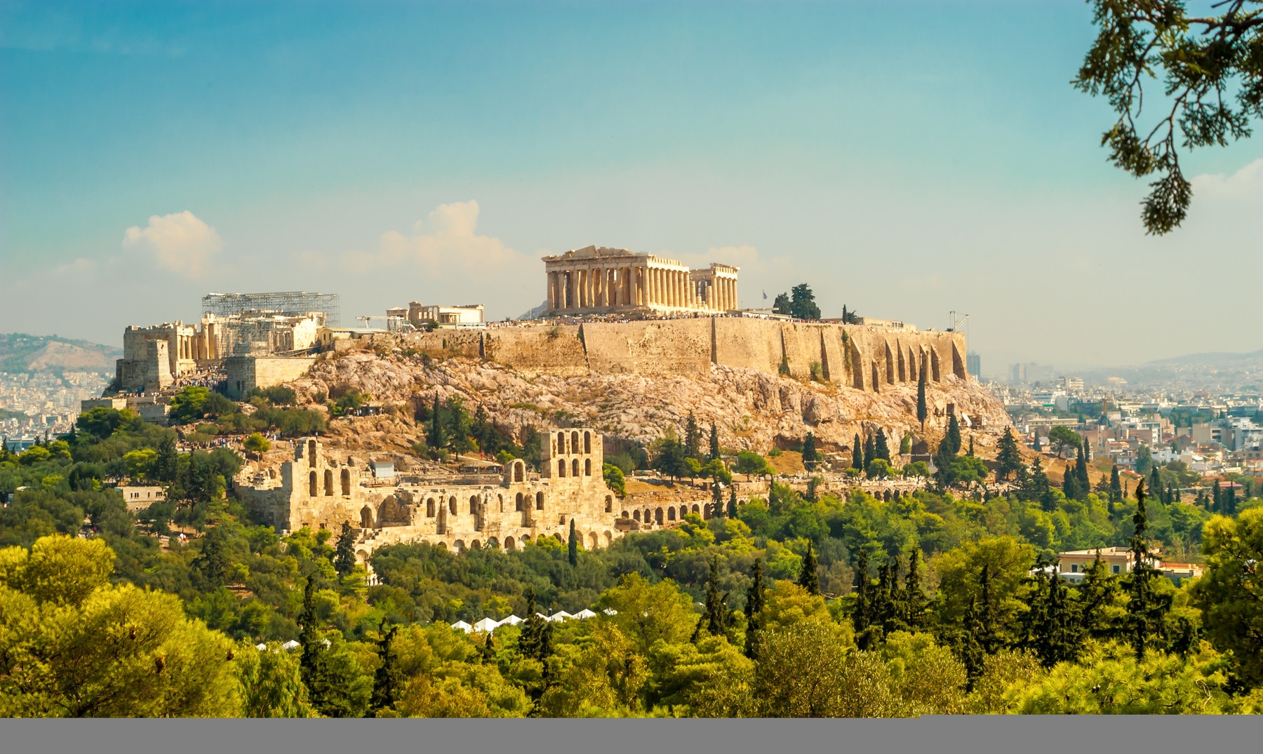 A Comprehensive Travel Guide to Greece: Athens, Mainland Wonders, and Iconic Islands