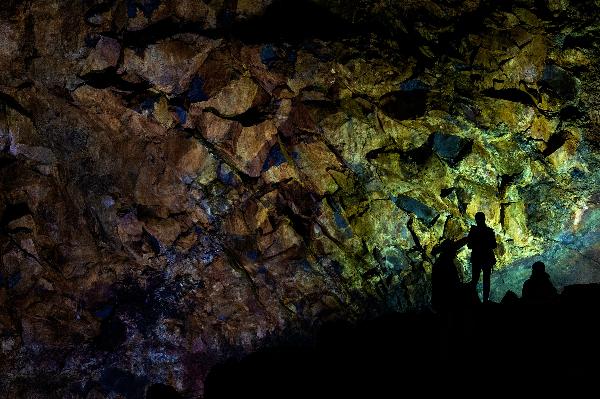 A Comprehensive Travel Guide: Reykjavik to Raufarhólshellir Lava Tunnel