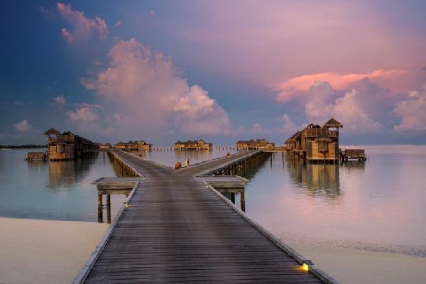 A Comprehensive Travel Guide to Malé and Gili Lankanfushi, Maldives