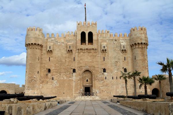 A Comprehensive Travel Guide: Cairo, Alexandria, Luxor, and Hurghada