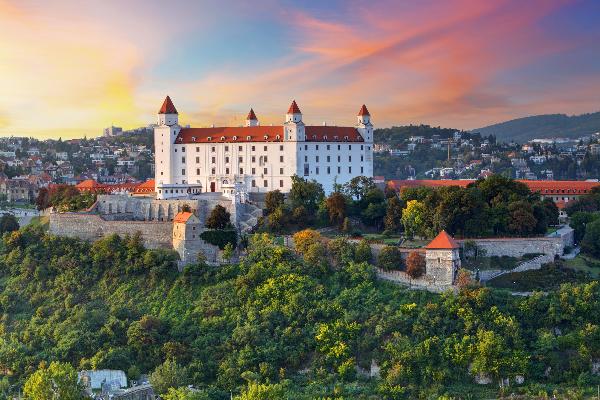 A Comprehensive Travel Guide: Vienna and Bratislava Twin-City Adventure